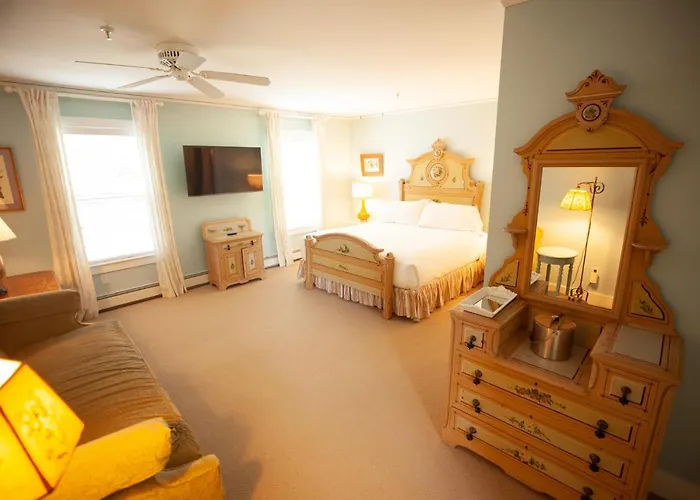 Yellow House Inn